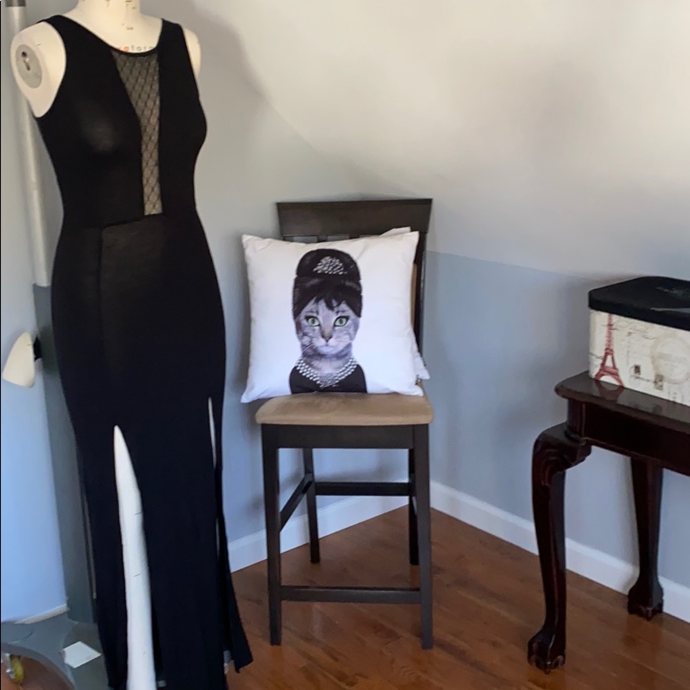 Guess maxi with lace and double front slit